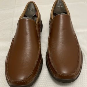 Skechers Classic Fit Air Cooled Memory Foam size 11